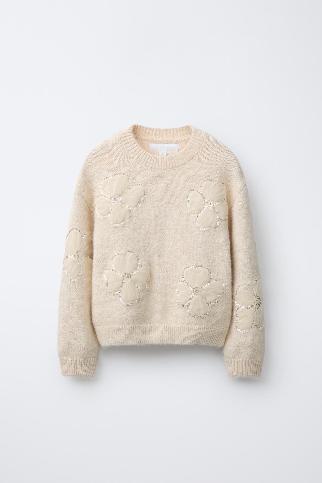 ДЖЕМПЕР ВЯЗАНЫЙ, ЦВЕТЫ ИЗ ТЮЛЯ И ПАЙЕТКИ