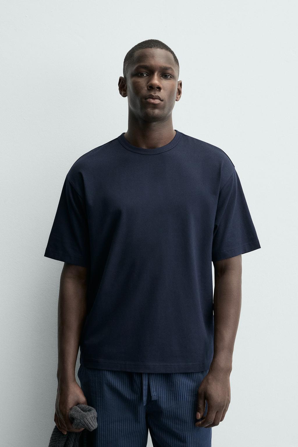 СВОБОДНАЯ ПИЖАМА С КОНТРАСТНЫМИ ДЕТАЛЯМИ