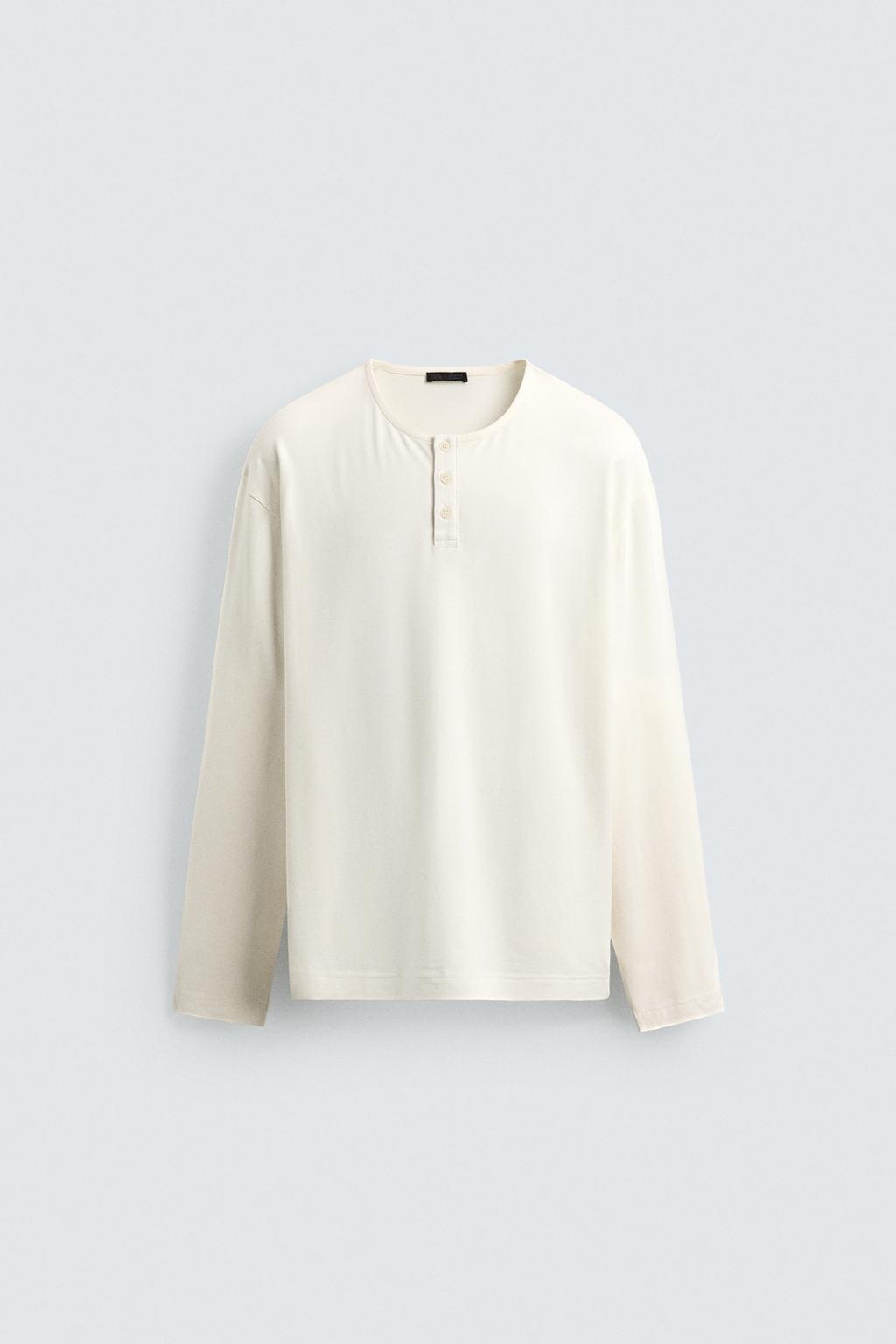 КОНТРАСТНАЯ ПИЖАМА ИЗ СТРУЯЩЕЙСЯ ТКАНИ