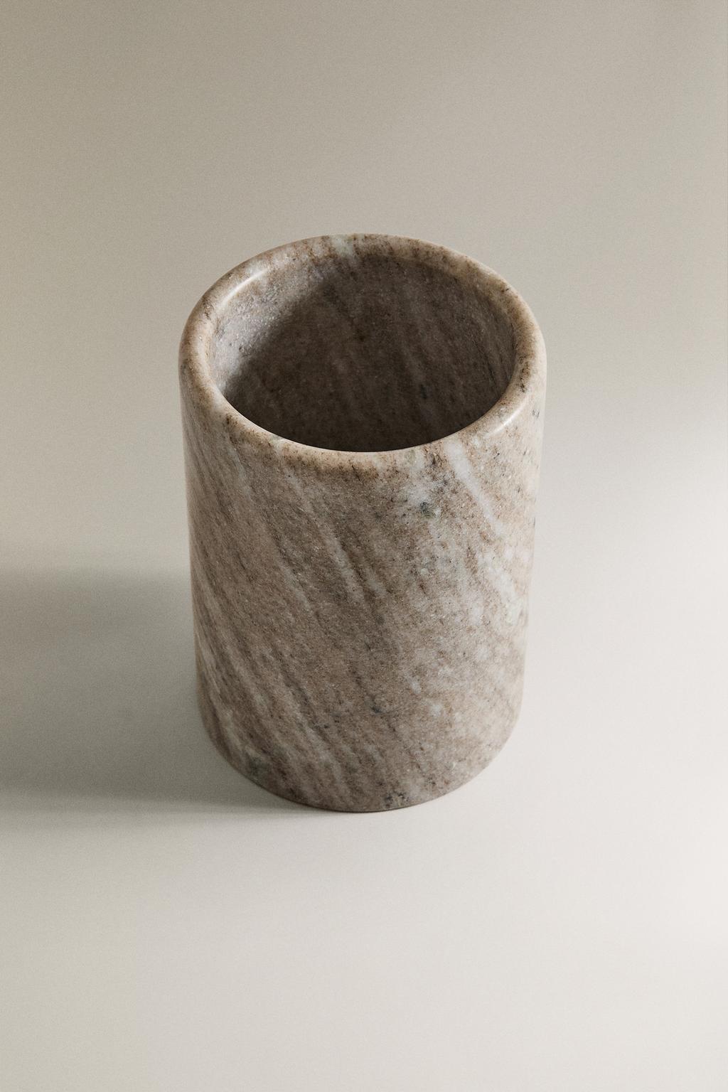 Банка для кухонных принадлежностей из мрамора