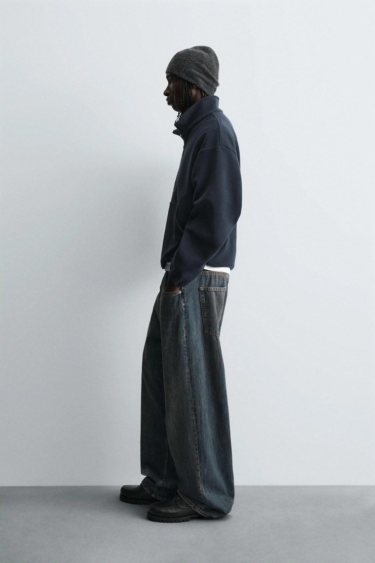 АНОРАК ИЗ ИСКУССТВЕННОЙ ОВЧИНЫ С ВЫШИВКОЙ