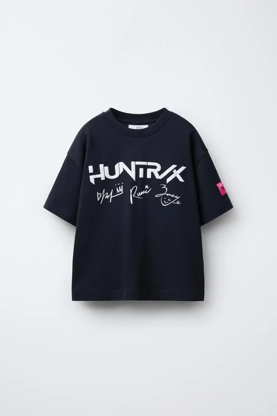 ФУТБОЛКА С ПРИНТОМ KPOP DEMON HUNTERS™ NETFLIX ©