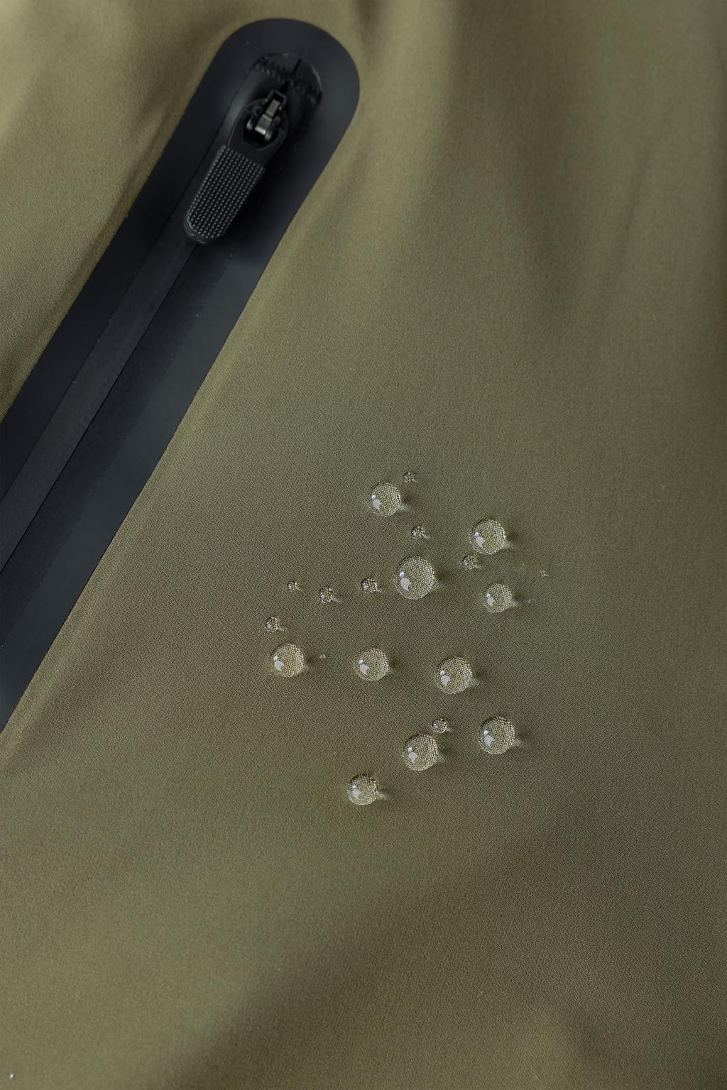 ДЛИННЫЙ КОМБИНЕЗОН WATERPROOF И WINDPROOF С КАРМАНАМИ, СИСТЕМОЙ RECCO® — SKI COLLECTION