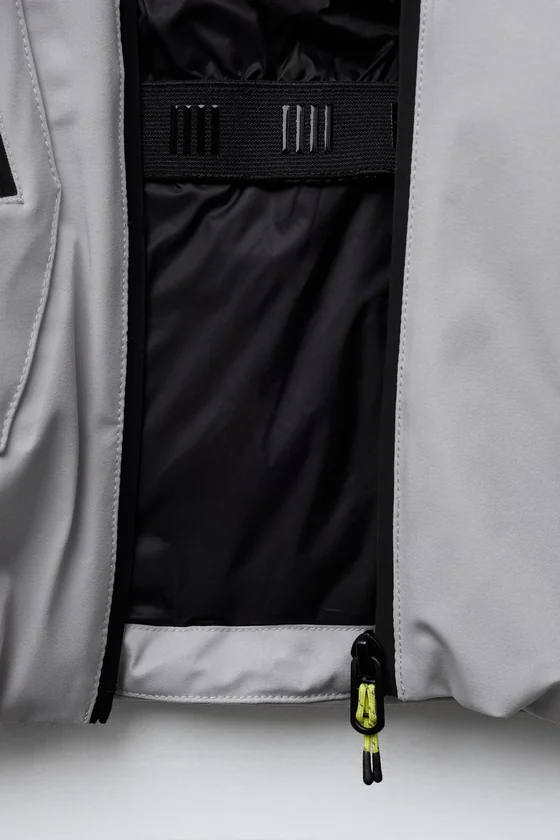 ВОДОНЕПРОНИЦАЕМЫЙ И ВЕТРОЗАЩИТНЫЙ АНОРАК RECCO® SYSTEM SKI COLLECTION