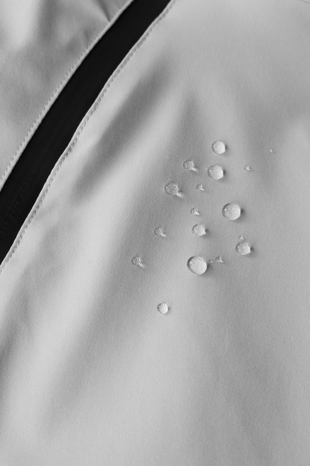 ВОДОНЕПРОНИЦАЕМЫЙ И ВЕТРОЗАЩИТНЫЙ АНОРАК RECCO® SYSTEM SKI COLLECTION