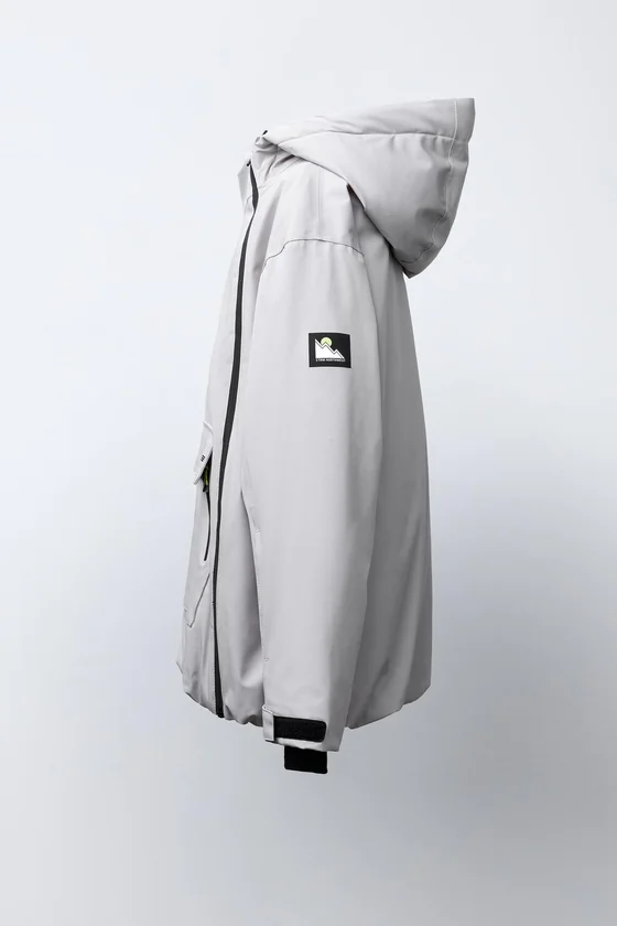 ВОДОНЕПРОНИЦАЕМЫЙ И ВЕТРОЗАЩИТНЫЙ АНОРАК RECCO® SYSTEM SKI COLLECTION