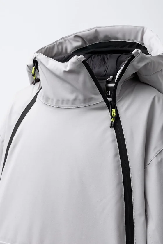 ВОДОНЕПРОНИЦАЕМЫЙ И ВЕТРОЗАЩИТНЫЙ АНОРАК RECCO® SYSTEM SKI COLLECTION