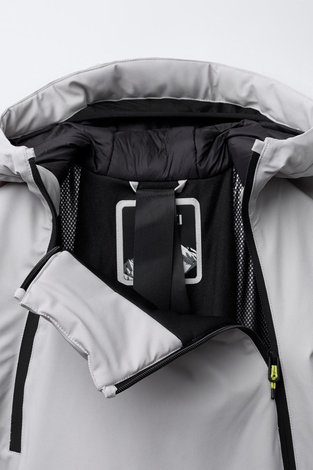 ВОДОНЕПРОНИЦАЕМЫЙ И ВЕТРОЗАЩИТНЫЙ АНОРАК RECCO® SYSTEM SKI COLLECTION