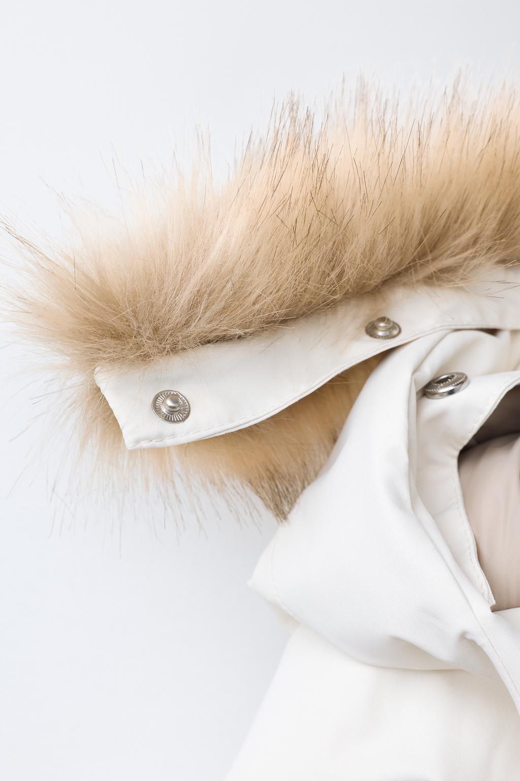 Длинный худи из искусственного меха с капюшоном. водонепроницаемый и ветрозащитный. коллекция лыжной одежды recco® system