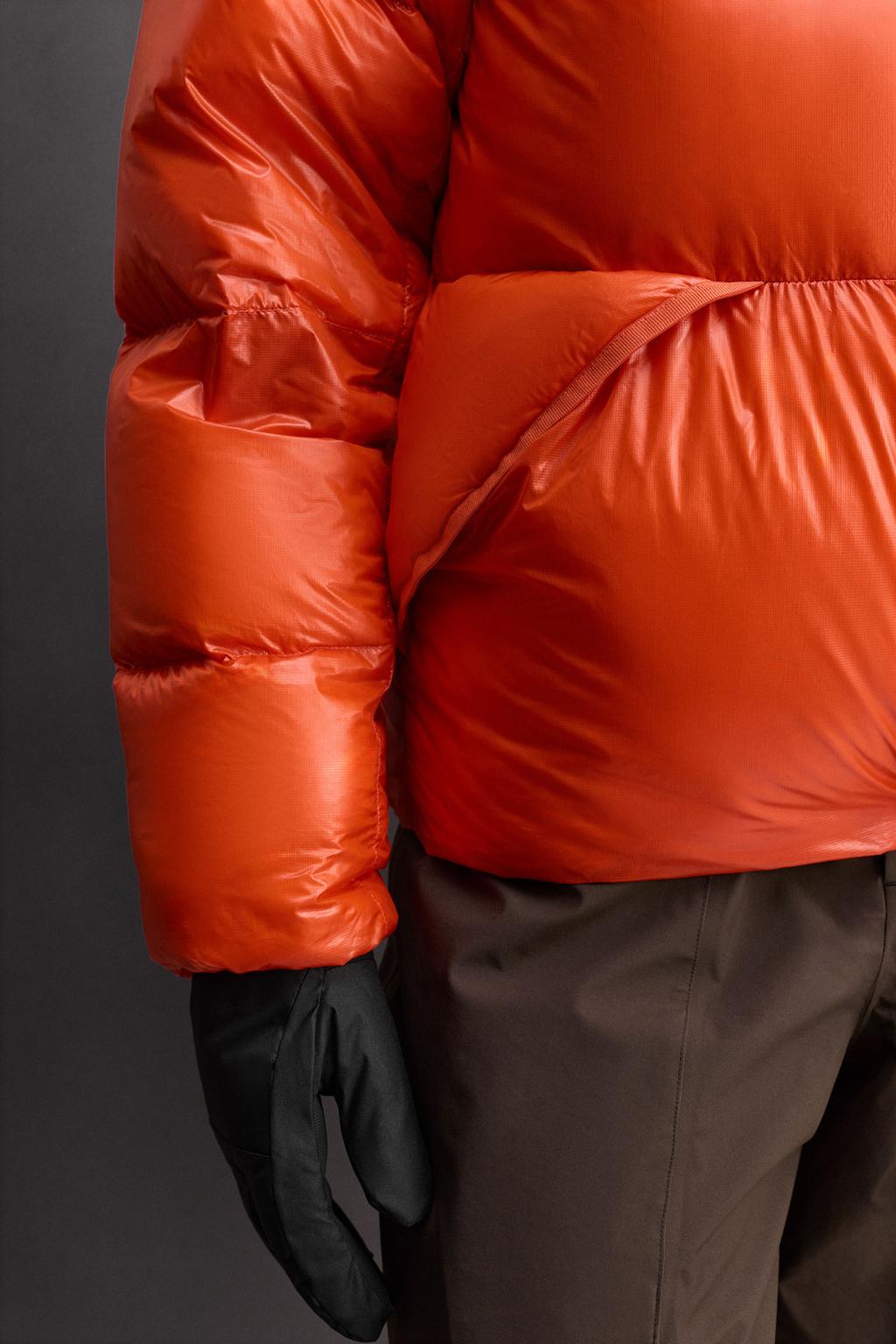 ЛЫЖНАЯ КУРТКА-ПУХОВИК (100% ПЕРО)