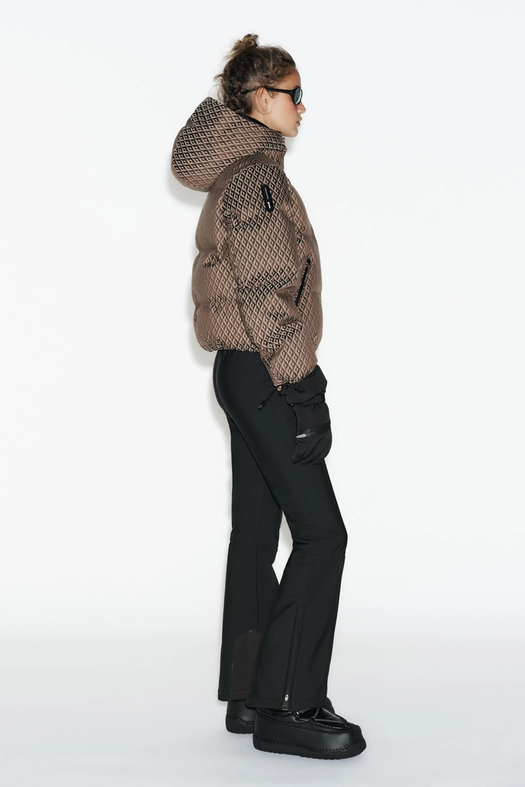 ПУХОВИК ВОДОСТОЙКИЙ И ВЕТРОЗАЩИТНЫЙ С ТЕХНОЛОГИЕЙ RECCO® — SKI COLLECTION