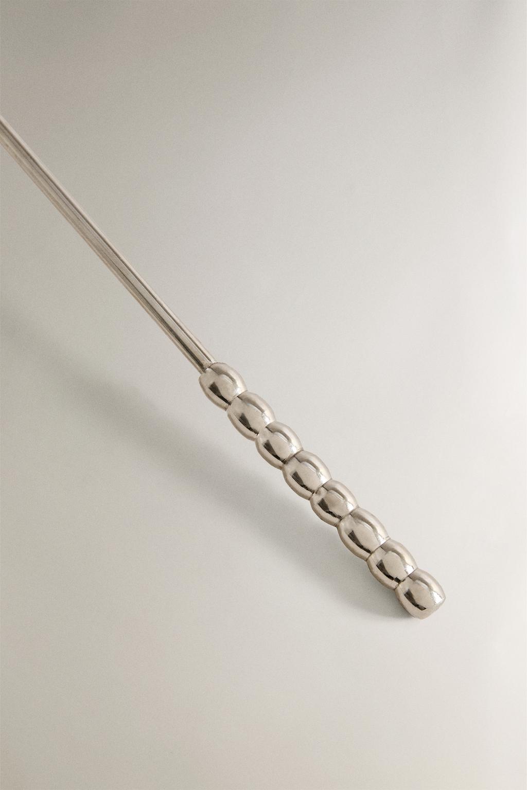 Металлический подсвечник с затуханием