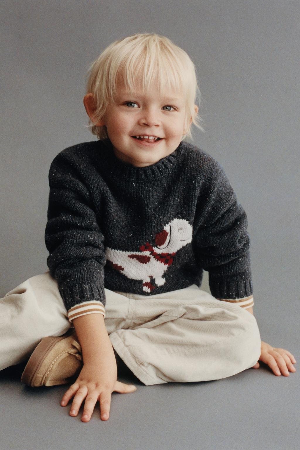 ЖАККАРДОВЫЙ СВИТЕР С ТАКСОЙ