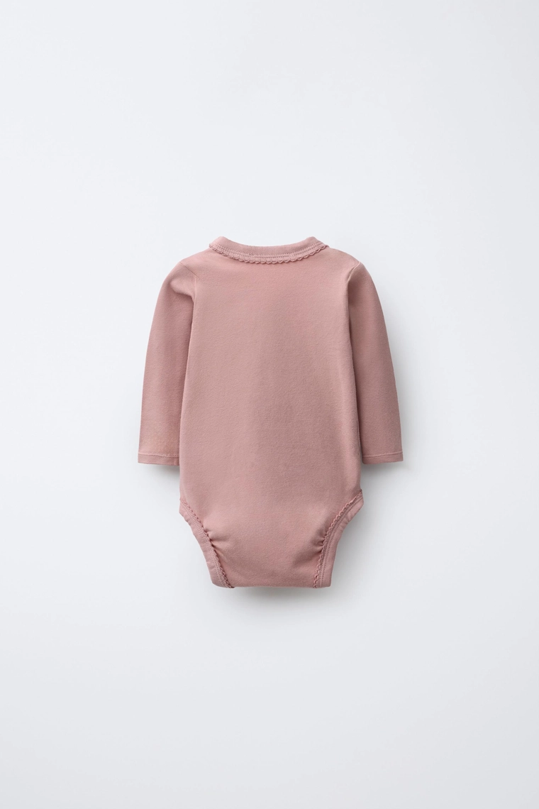 НАБОР ИЗ ТРЕХ БОДИ-КИМОНО С ЦВЕТОЧНЫМ ПРИНТОМ