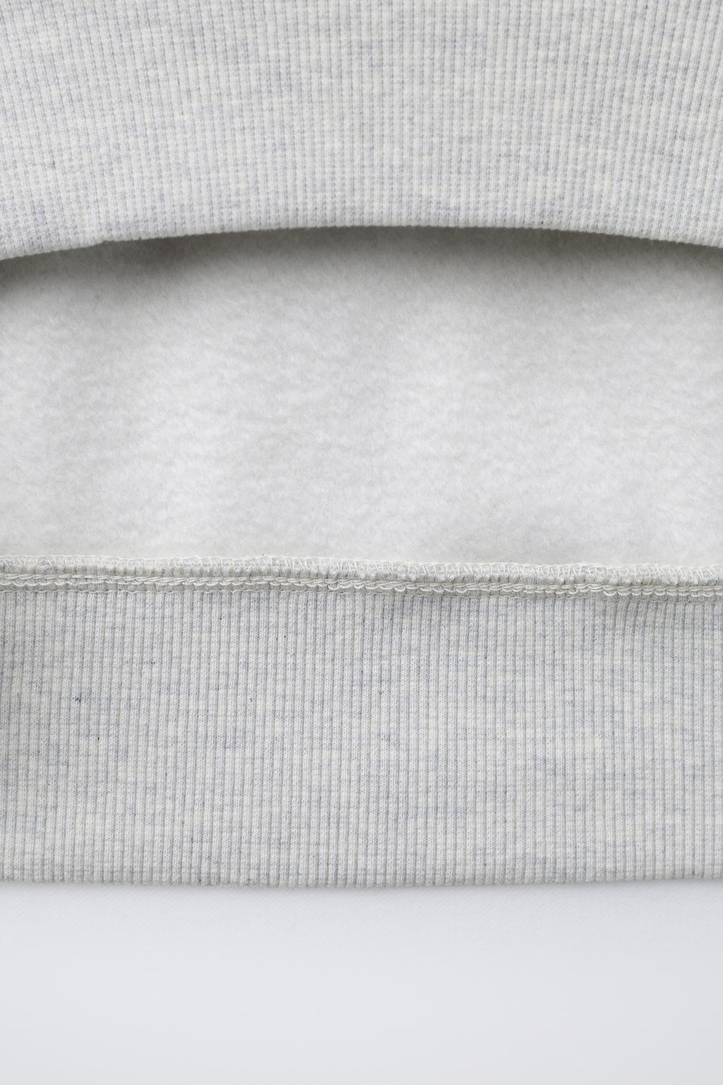 КОМПЛЕКТ ИЗ ТОЛСТОВКИ И БРЮК-ДЖОГГЕРОВ С ВЫШИВКОЙ