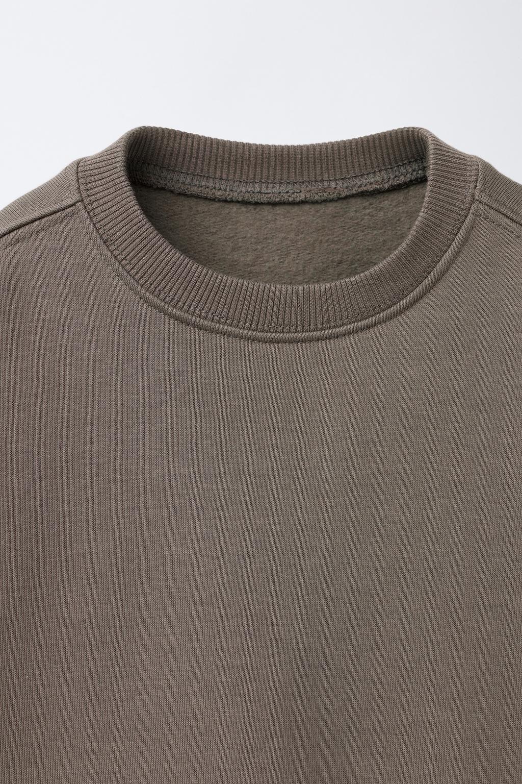 БАЗОВЫЙ КОМПЛЕКТ ДЛЯ БЕГА: ТОЛСТОВКА И БРЮКИ-ДЖОГГЕРЫ С НАШИВКОЙ