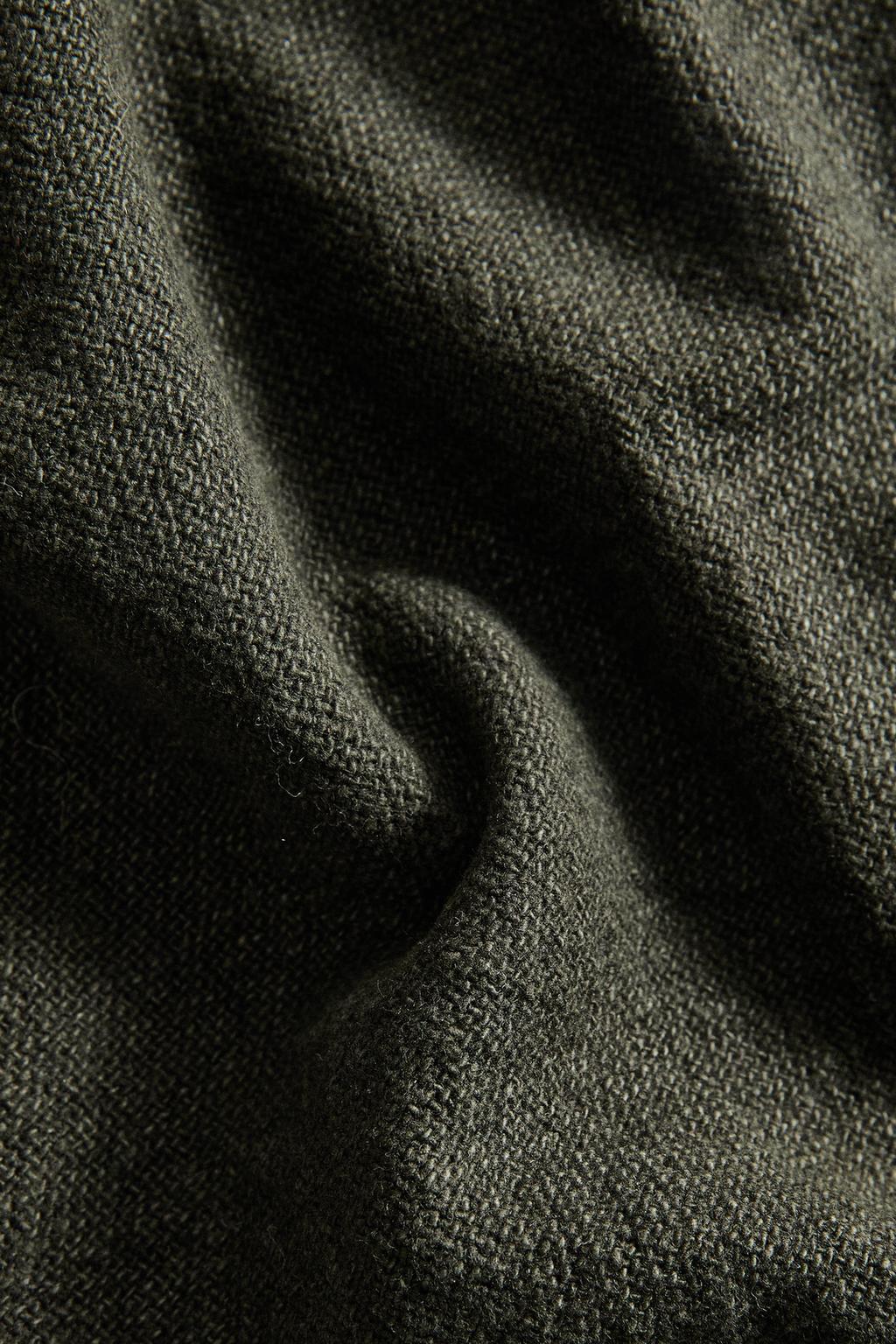 Льняное салфетка с декоративными краями