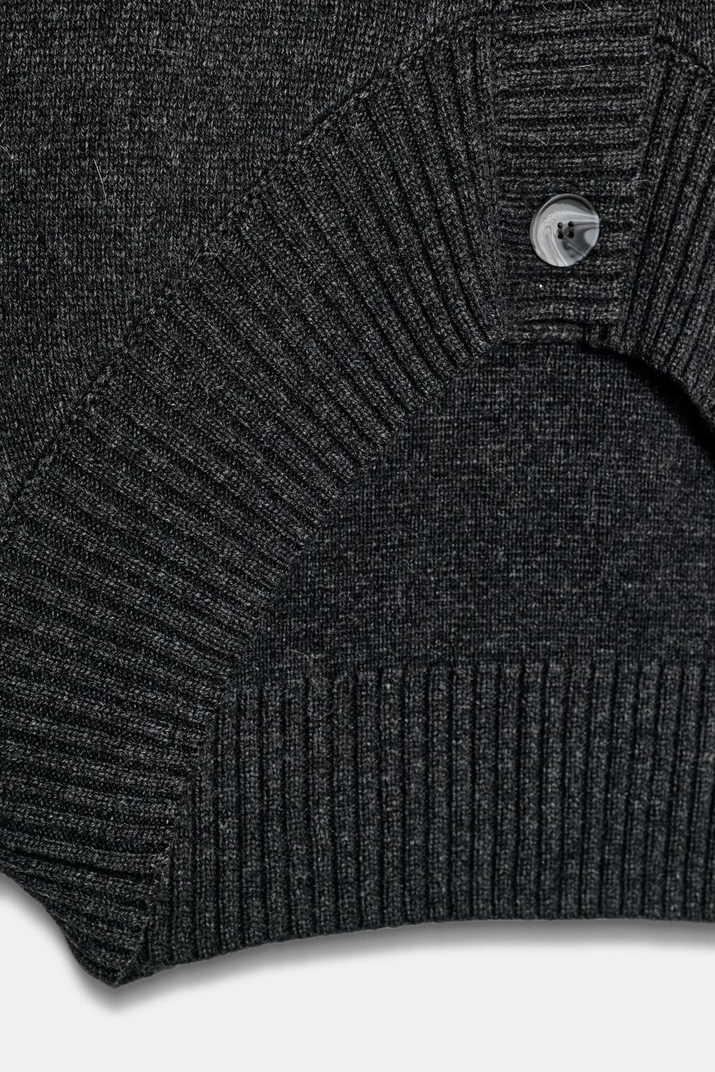 Приталенный жилет из шерсти