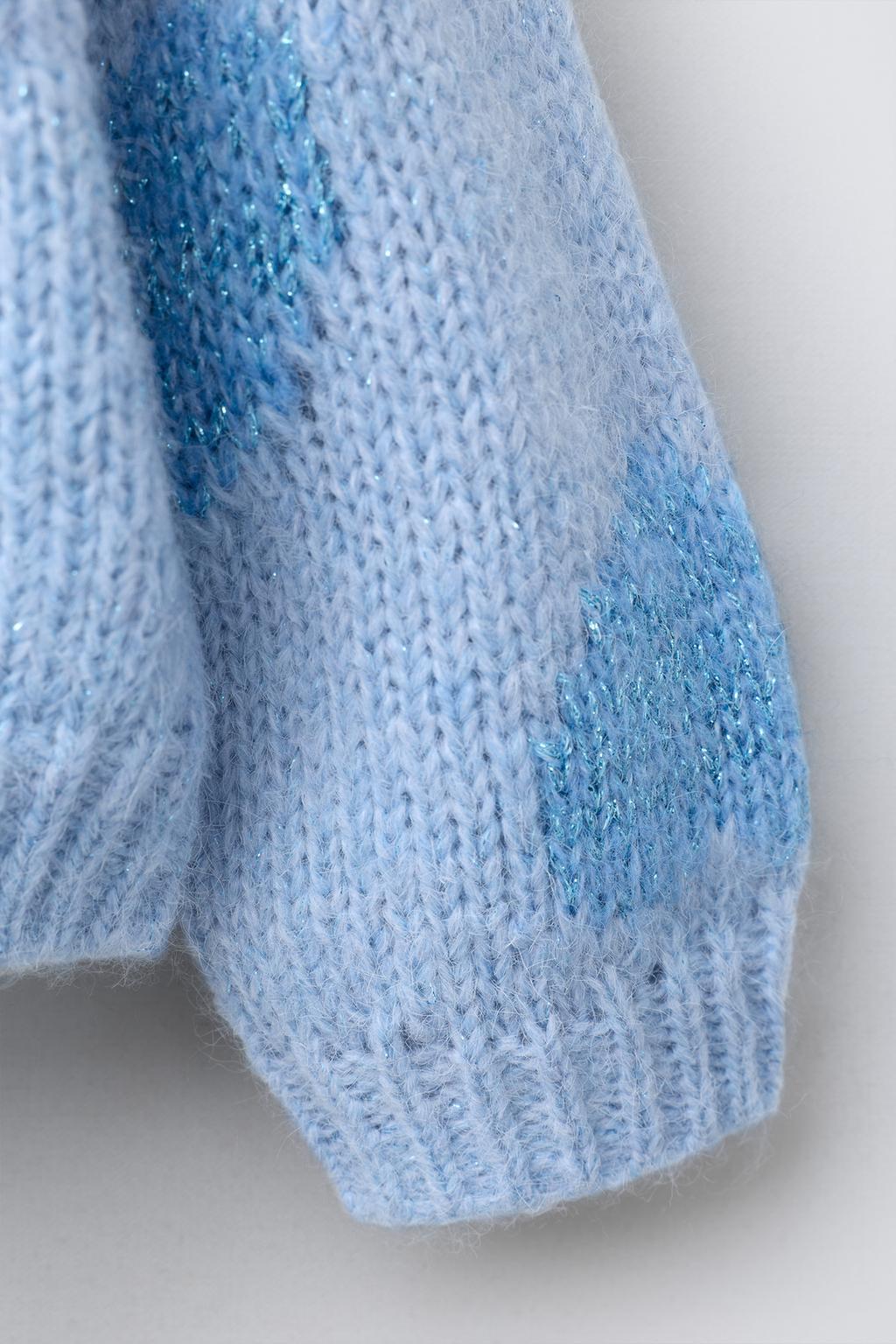 ВЯЗАНЫЙ ДЖЕМПЕР С СЕРДЦАМИ