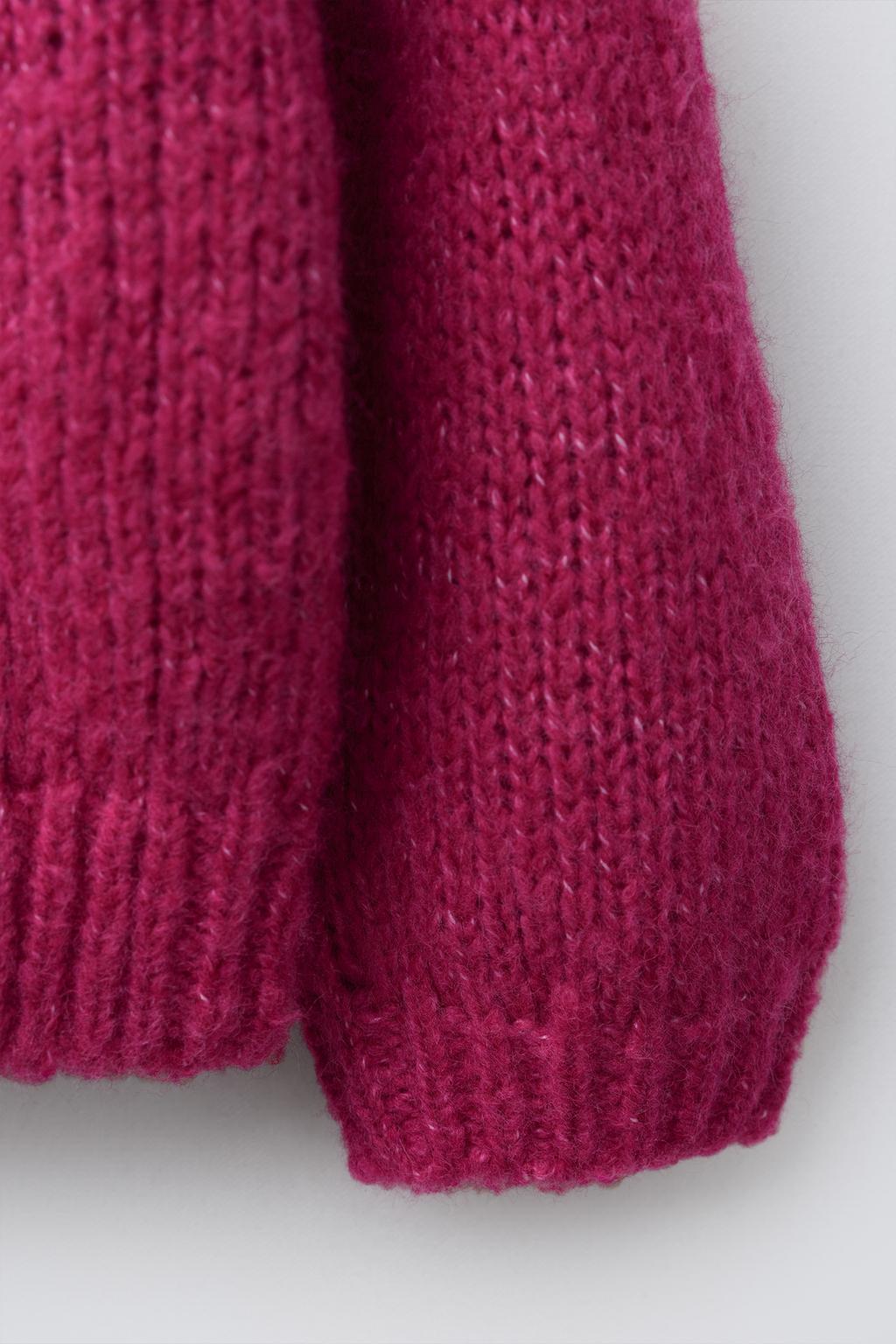 ЖАККАРДОВЫЙ СВИТЕР С БЛЕСТКАМИ