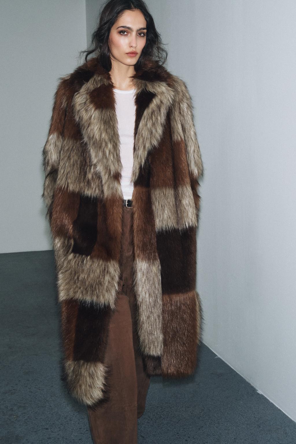 ПАЛЬТО ИЗ ИСКУССТВЕННОГО МЕХА В СТИЛЕ ПЭЧВОРК — ZW COLLECTION LIMITED EDITION