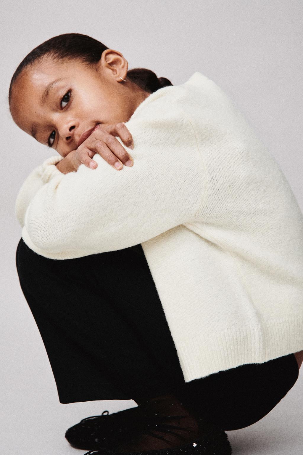 БРЮКИ С ЦВЕТОЧНЫМИ УКРАШЕНИЯМИ