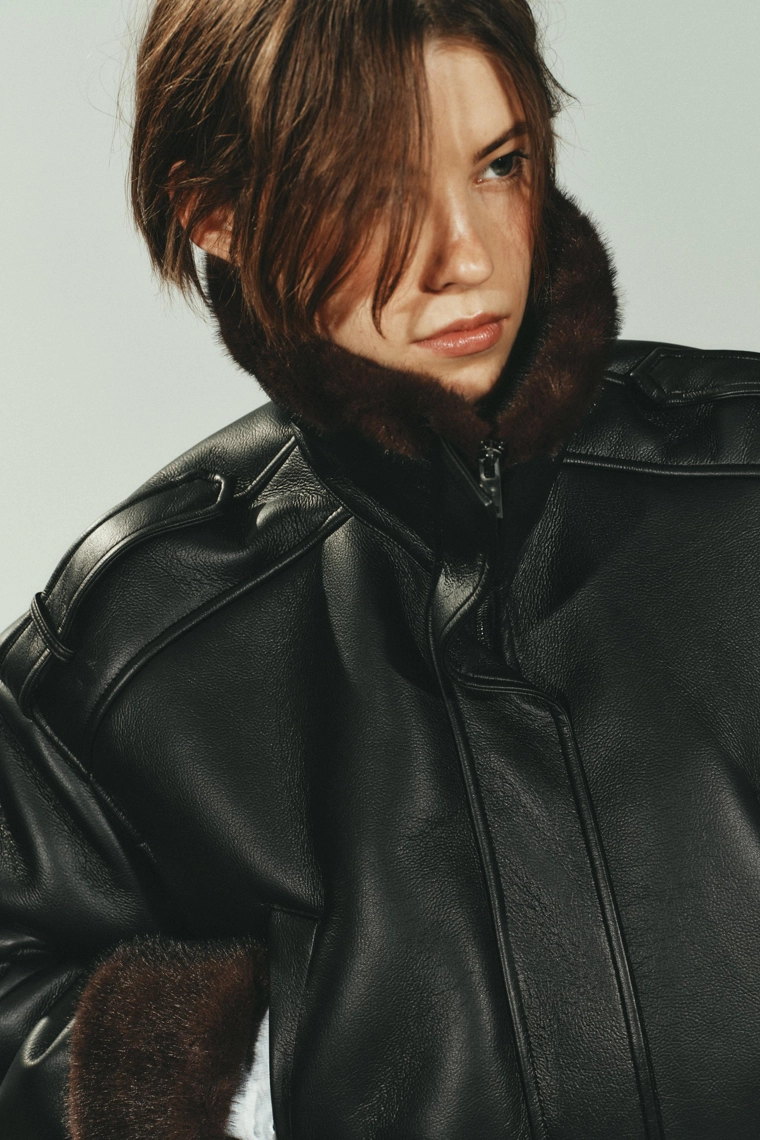 ДУБЛЕНКА-БОМБЕР ИЗ ИСКУССТВЕННОЙ КОЖИ