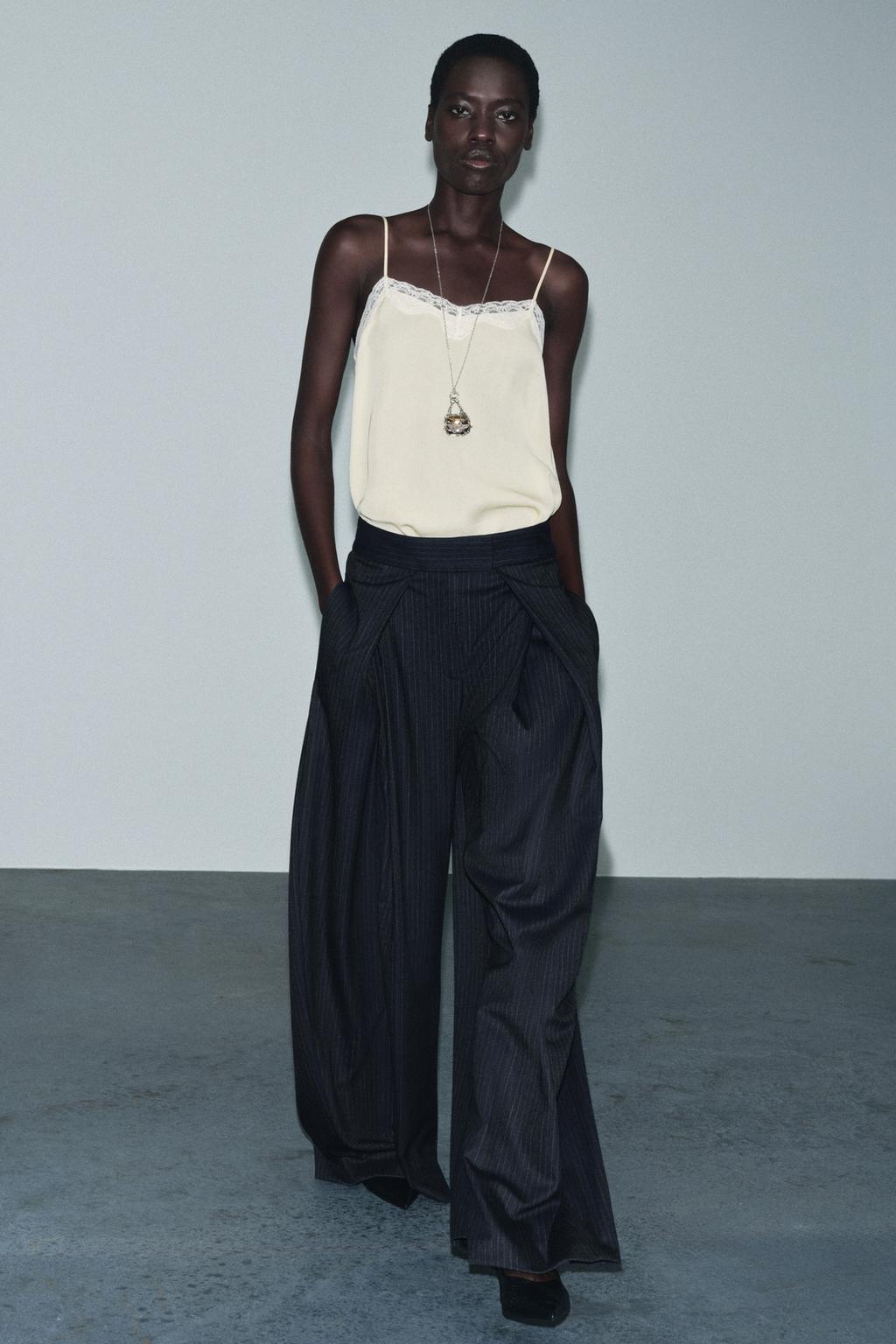 БРЮКИ С ЗАЩИПАМИ В ПОЛОСКУ — ZW COLLECTION