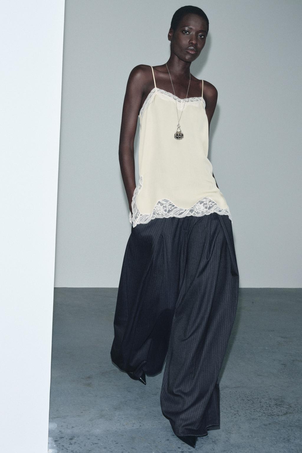 БРЮКИ С ЗАЩИПАМИ В ПОЛОСКУ — ZW COLLECTION