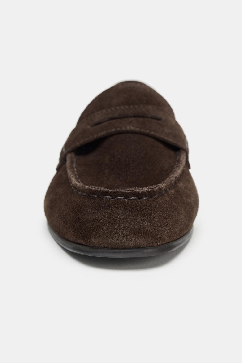 ЗАМШЕВЫЕ ЛОФЕРЫ С ДЕКОРАТИВНОЙ СТРОЧКОЙ