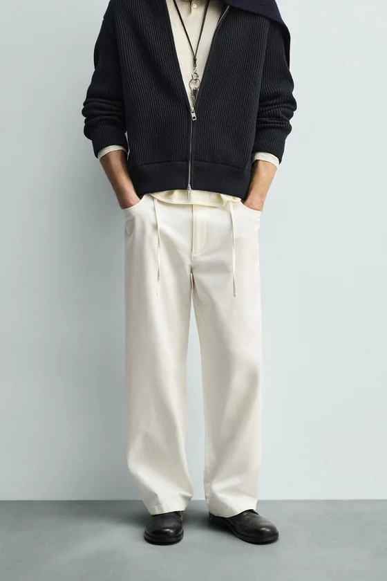СТРУЯЩИЕСЯ БРЮКИ RELAXED FIT