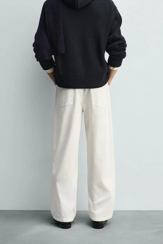 СТРУЯЩИЕСЯ БРЮКИ RELAXED FIT