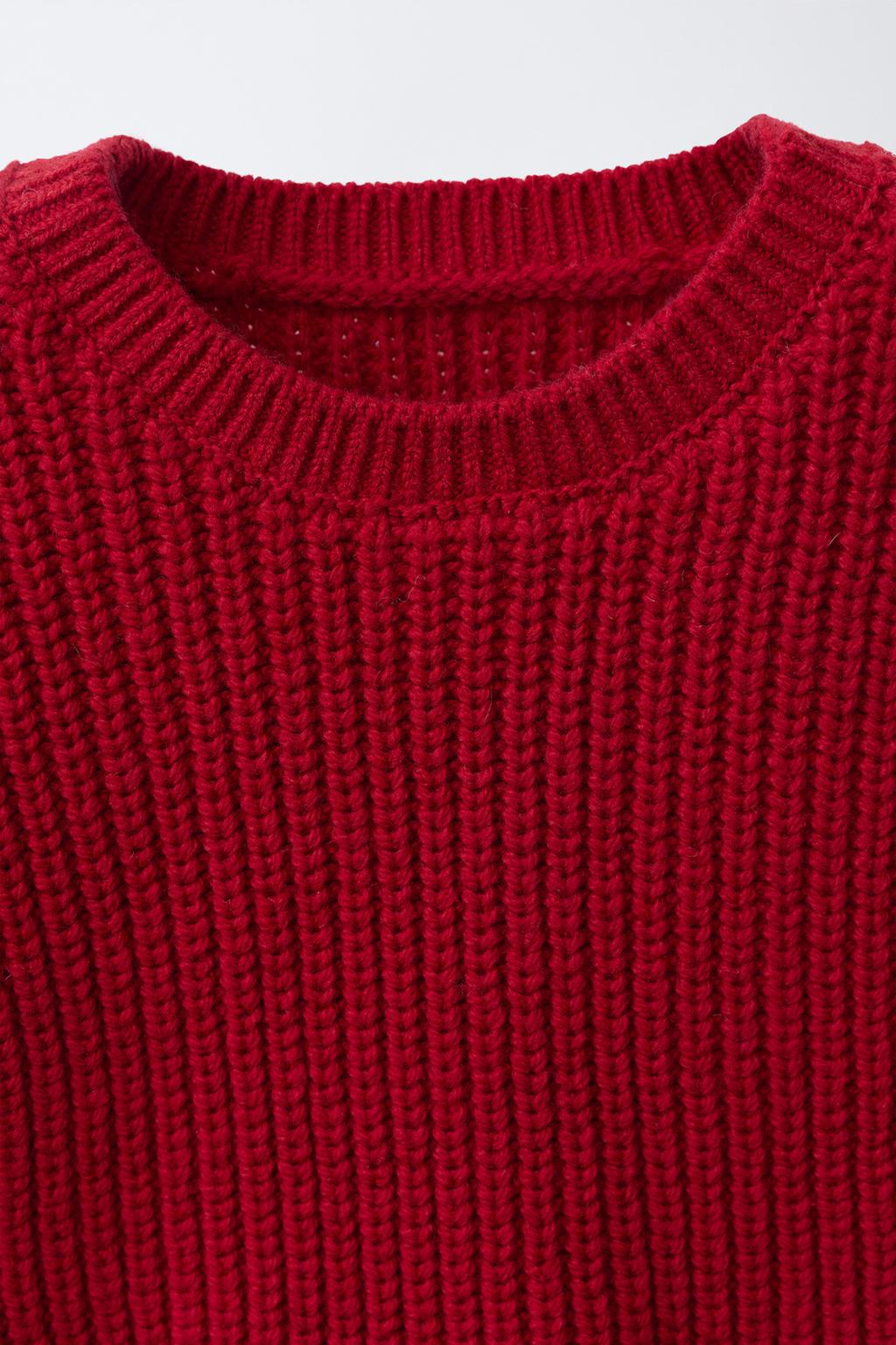 ВЯЗАНЫЙ ЖИЛЕТ ИЗ ШЕРСТИ С ВЫШИТОЙ РУБАШКОЙ