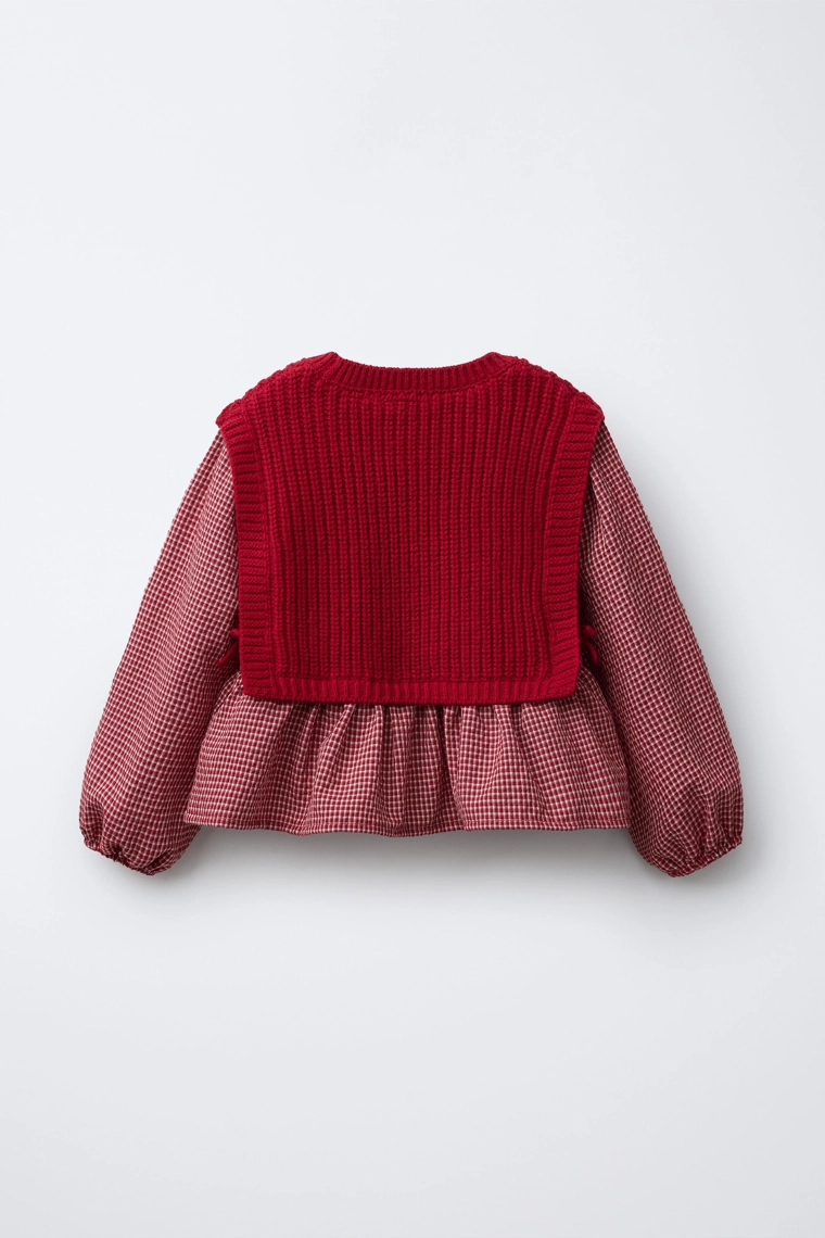 ВЯЗАНЫЙ ЖИЛЕТ ИЗ ШЕРСТИ С ВЫШИТОЙ РУБАШКОЙ