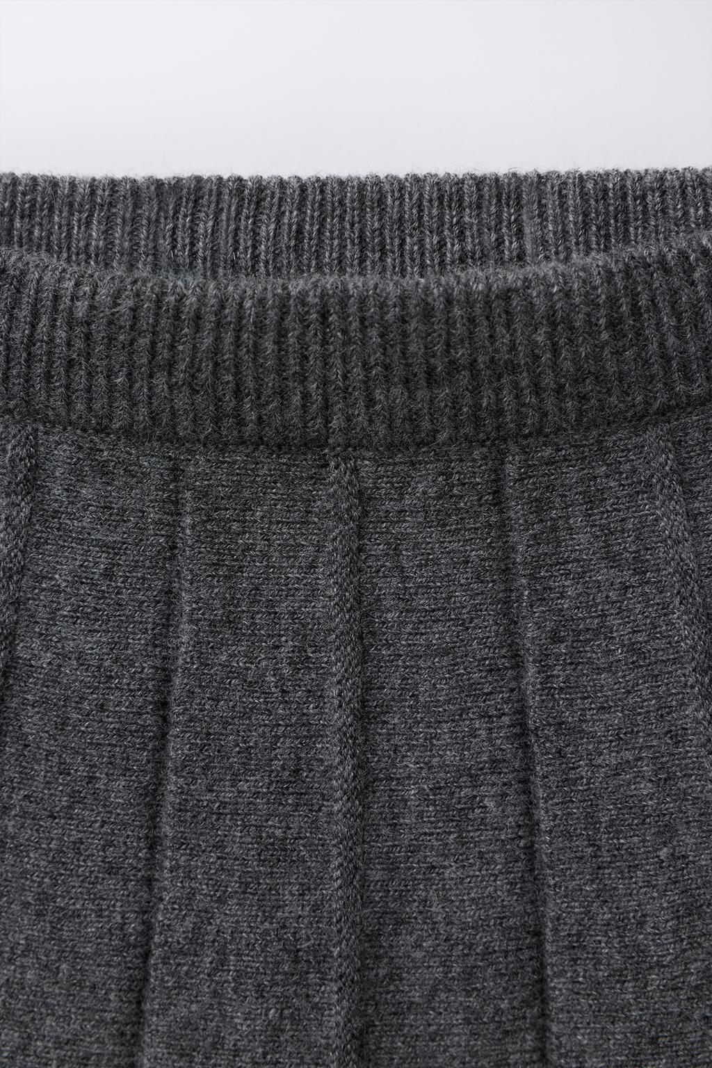 ВЯЗАНАЯ ЮБКА В СКЛАДКУ С ШЕРСТЬЮ