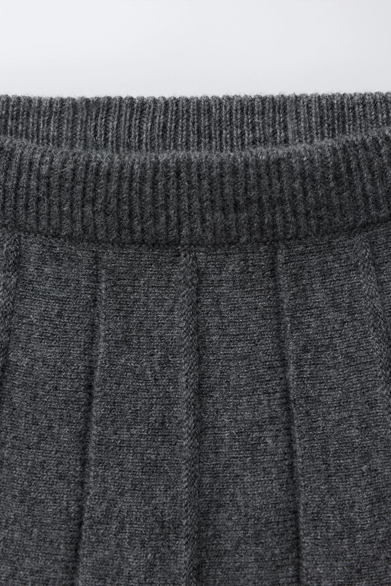 ВЯЗАНАЯ ЮБКА В СКЛАДКУ С ШЕРСТЬЮ