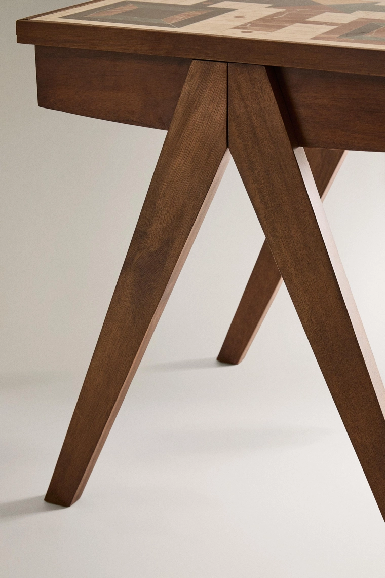 Журнальный столик с мраморной доской для парчиси