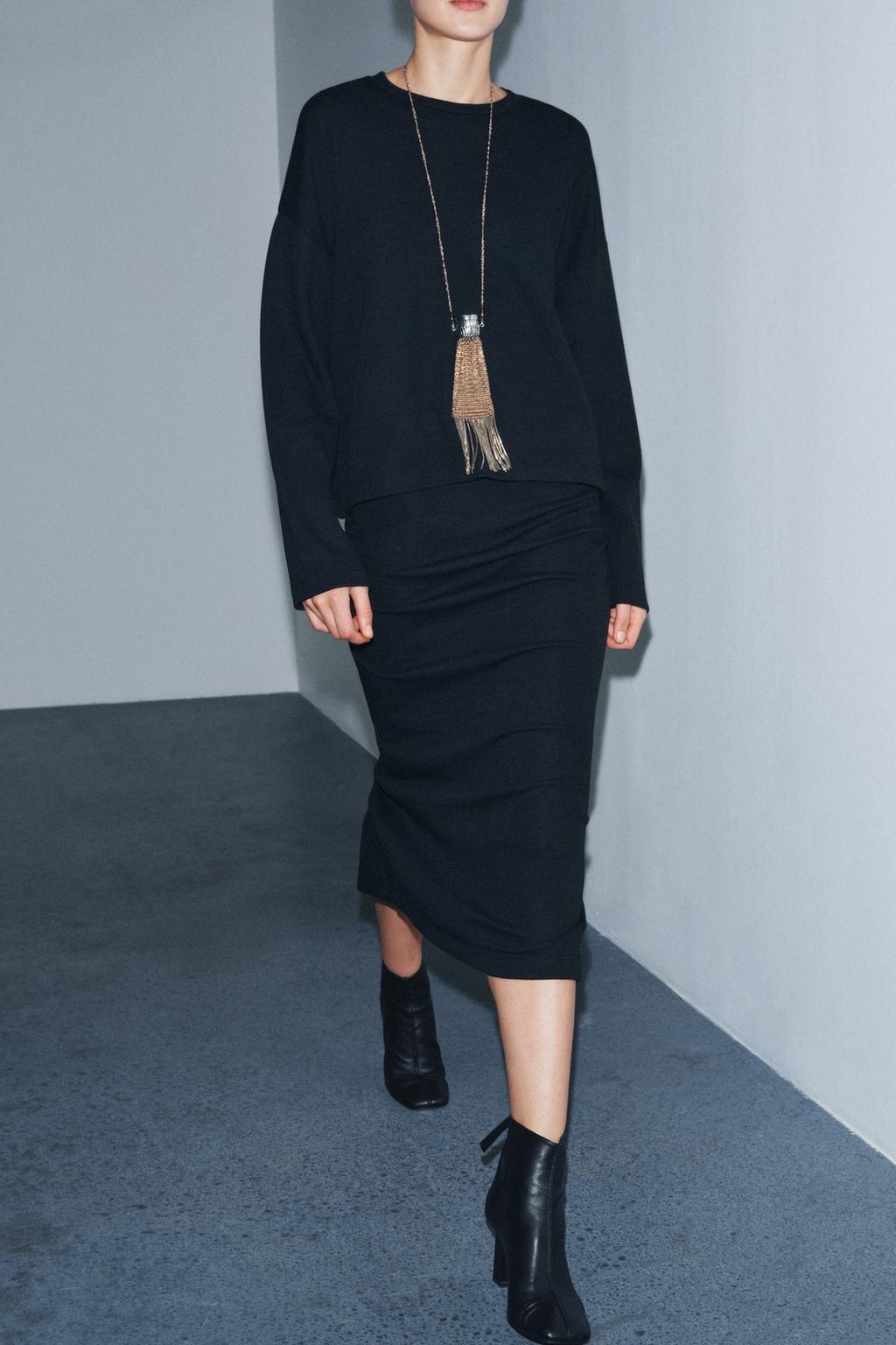 МЯГКИЙ ТОП С ДЛИННЫМИ РУКАВАМИ