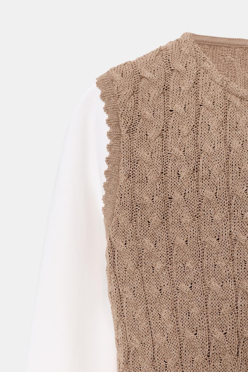 ФУТБОЛКА С КОМБИНИРОВАННЫМ ЖИЛЕТОМ