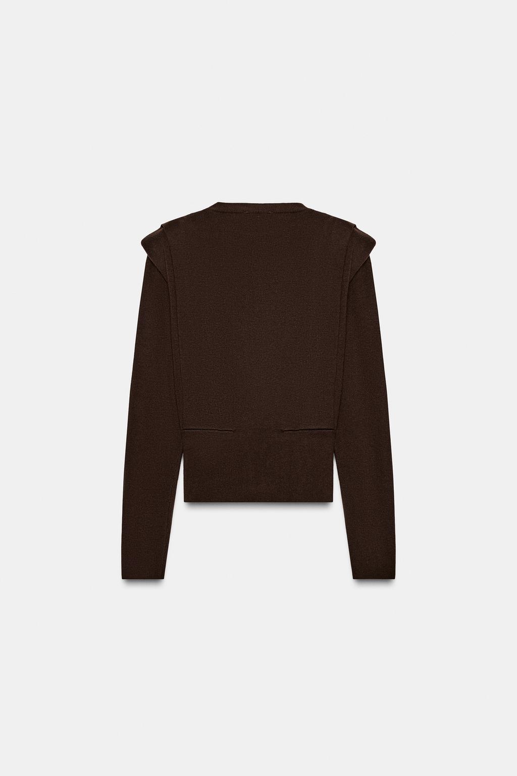 ВЯЗАНЫЙ СВИТЕР С ПОДПЛЕЧНИКАМИ