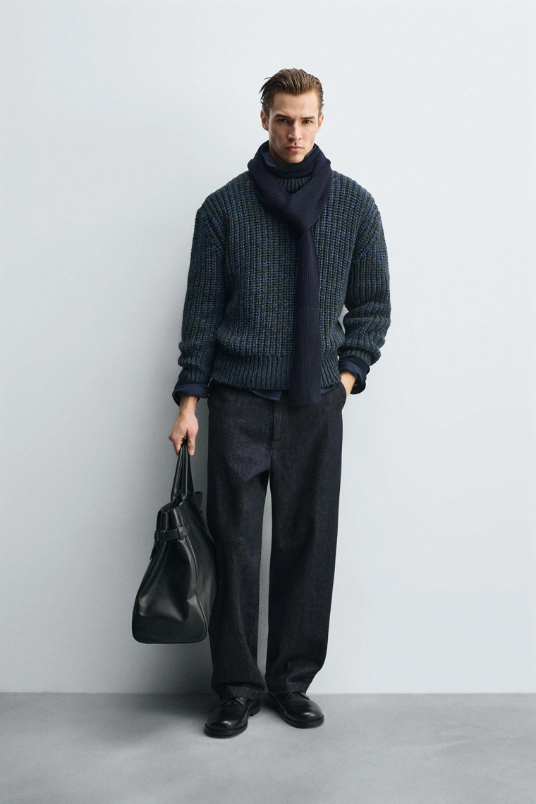 ОБЪЕМНЫЙ СВИТЕР ИЗ РЕЛЬЕФНОЙ ТКАНИ