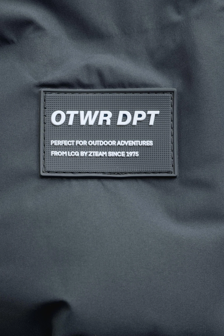 СТЕГАНОЕ ПАЛЬТО С НАШИВКОЙ WATER REPELLENT