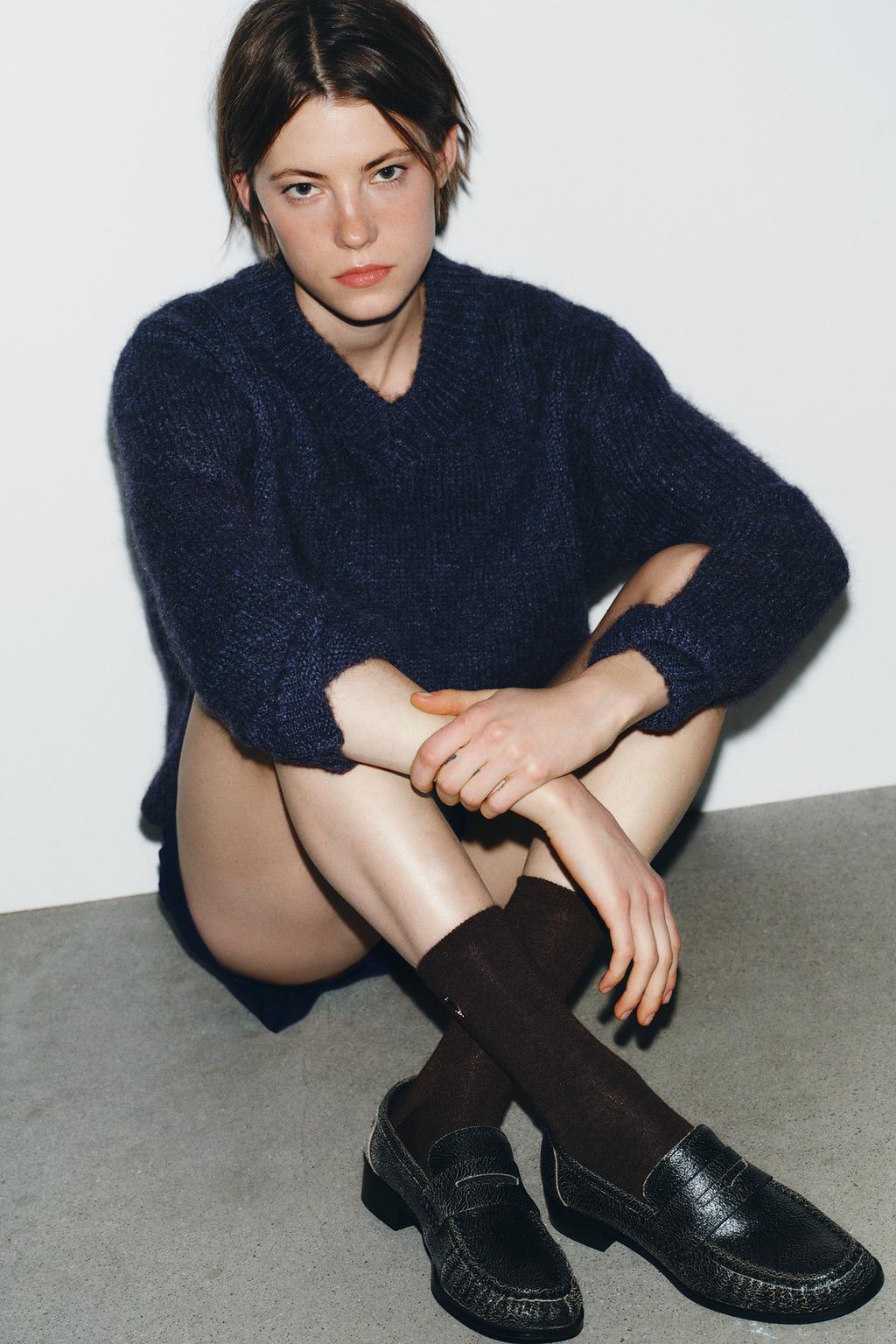 ГЛАДКИЕ НОСКИ С ВЫШИВКОЙ ТАКСЫ