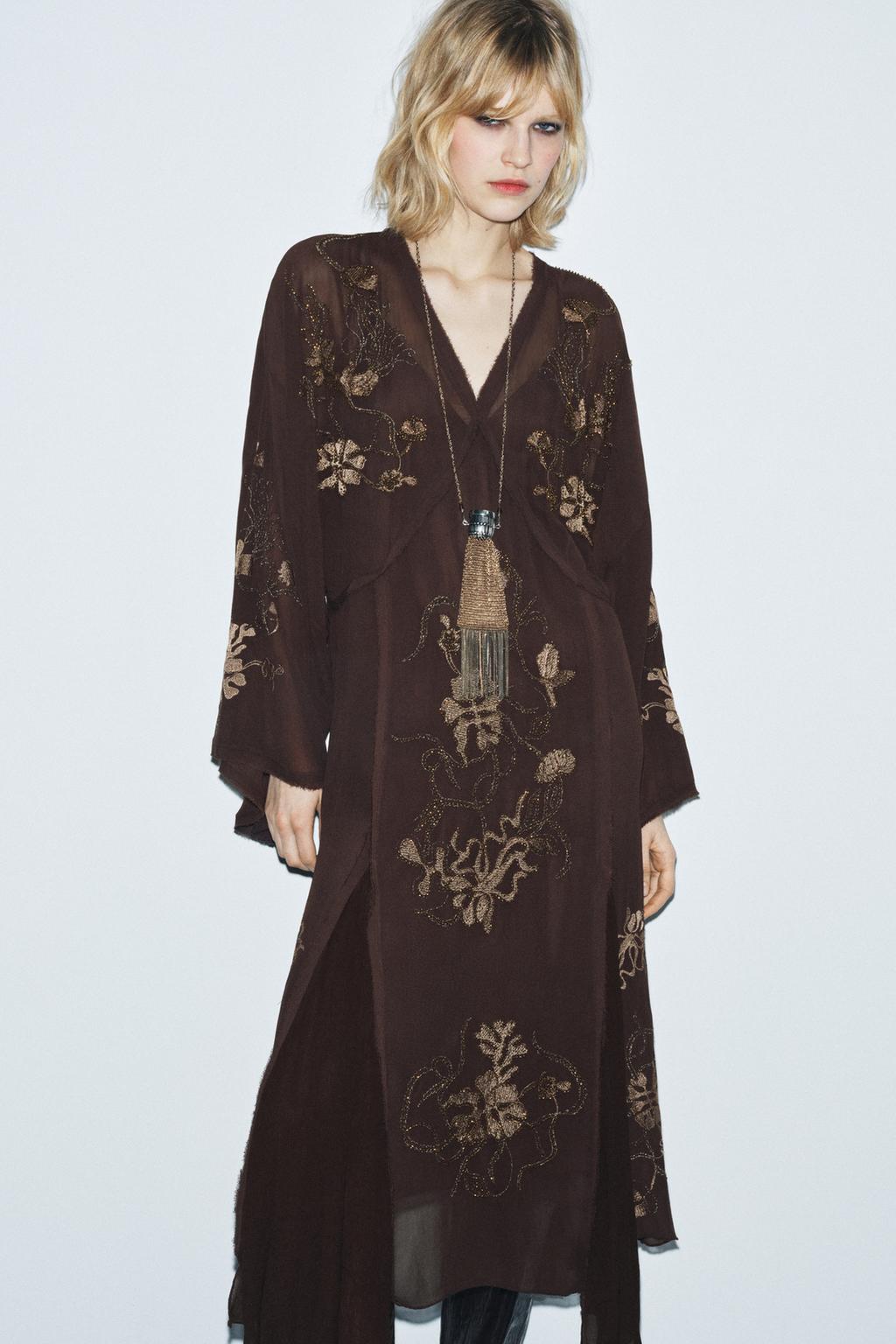 ПЛАТЬЕ С ВЫШИВКОЙ И БУСИНАМИ ИЗ ОГРАНИЧЕННОЙ СЕРИИ ZW COLLECTION