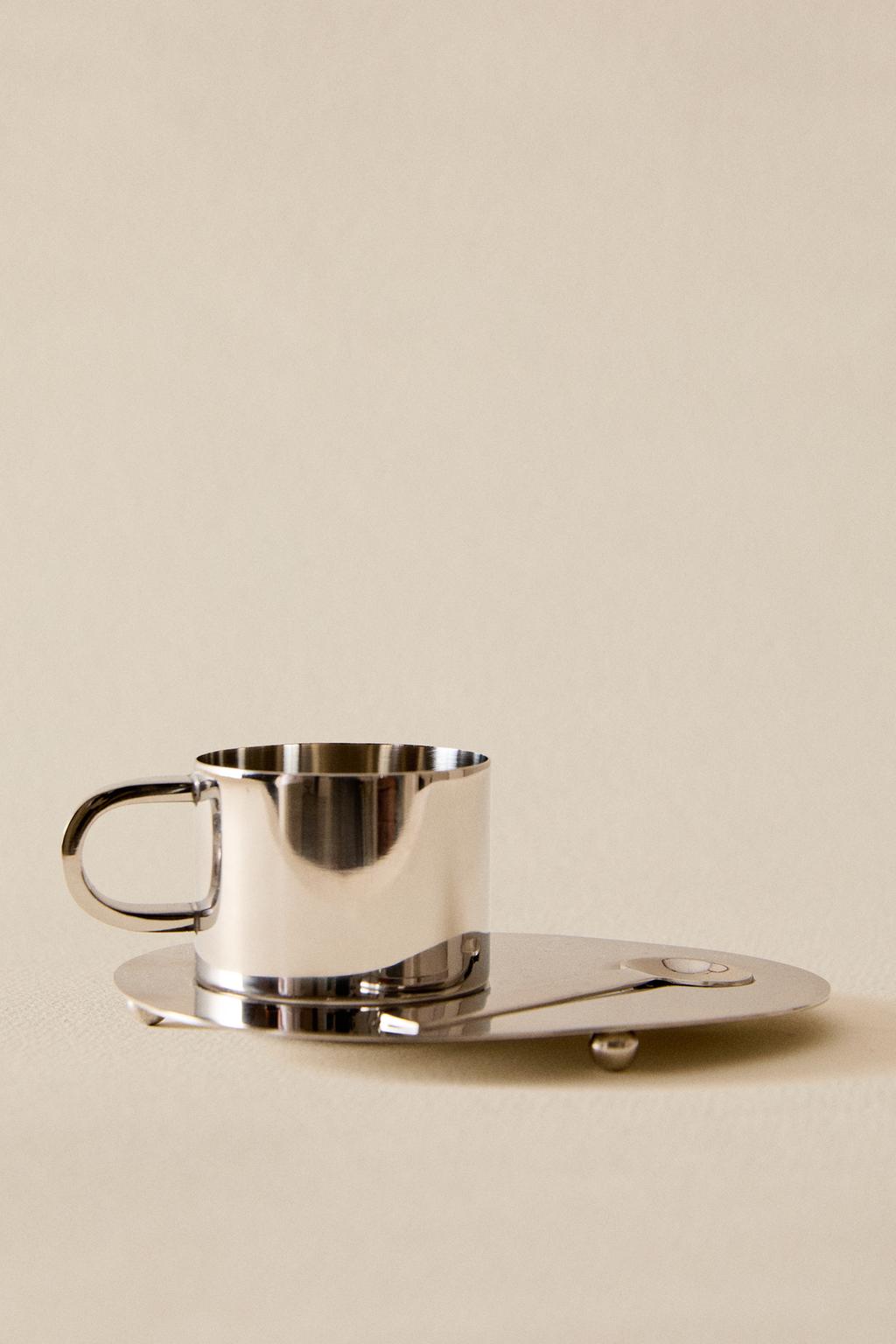 Набор кружки, ложки и подноса из стали