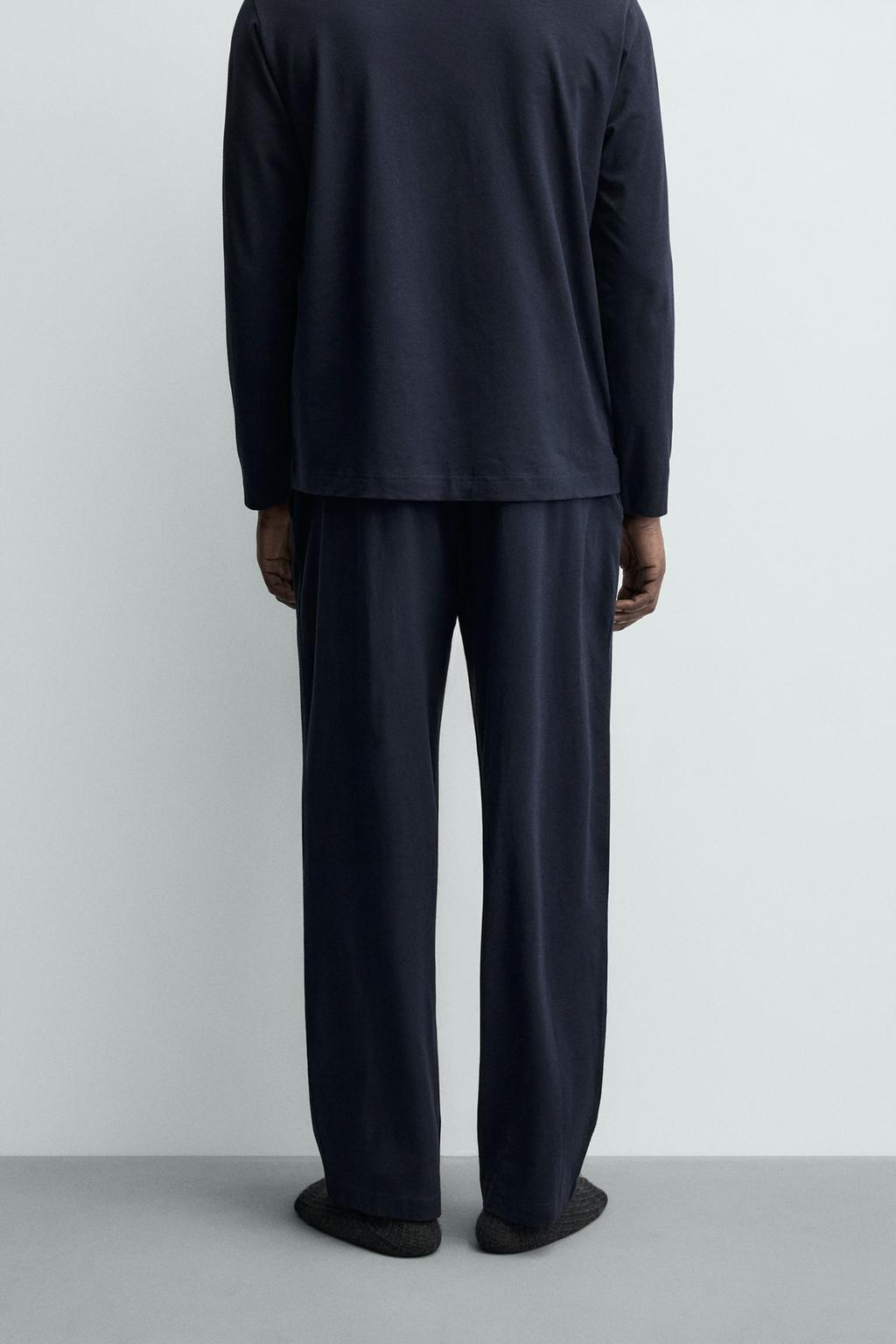 ПИЖАМА СТРУЯЩЕГОСЯ ПОКРОЯ