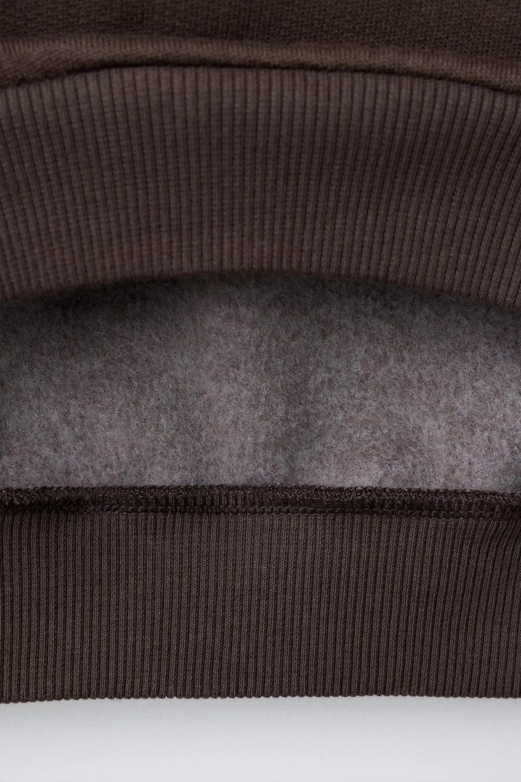 КОМПЛЕКТ ИЗ ТОЛСТОВКИ И БРЮК С ПРИНТОМ