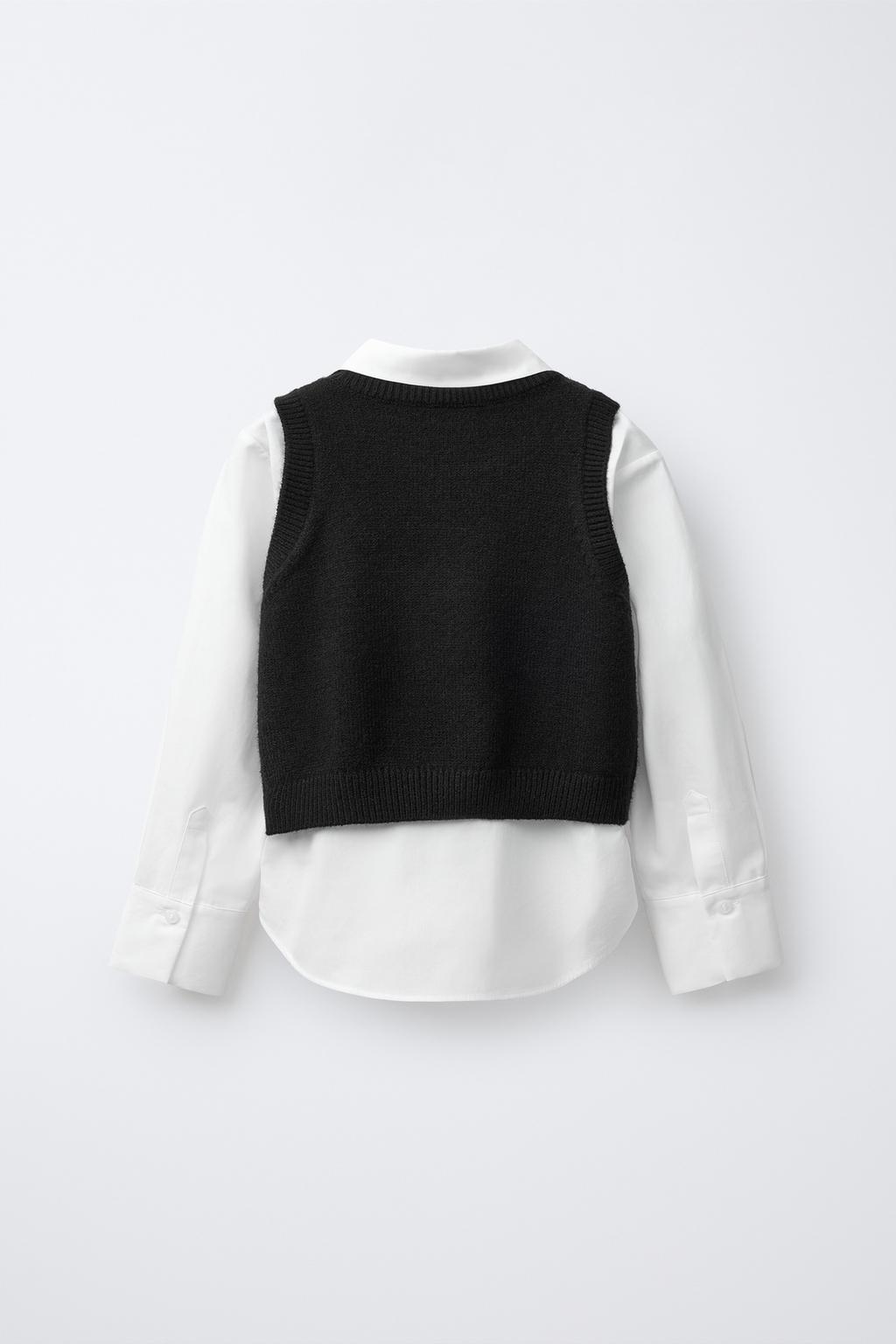 ОДНОТОННАЯ РУБАШКА С ТРИКОТАЖНЫМ ЖИЛЕТОМ И ЖЕМЧУГОМ