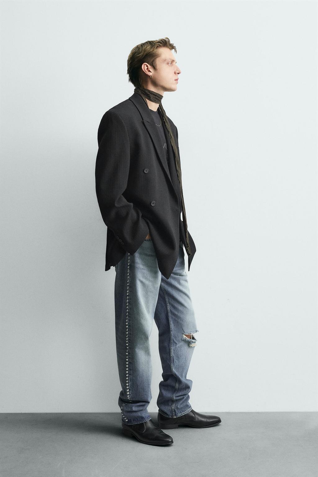 ДВУБОРТНЫЙ КОСТЮМНЫЙ БЛЕЙЗЕР В ТОНКУЮ ПОЛОСКУ LIMITED EDITION