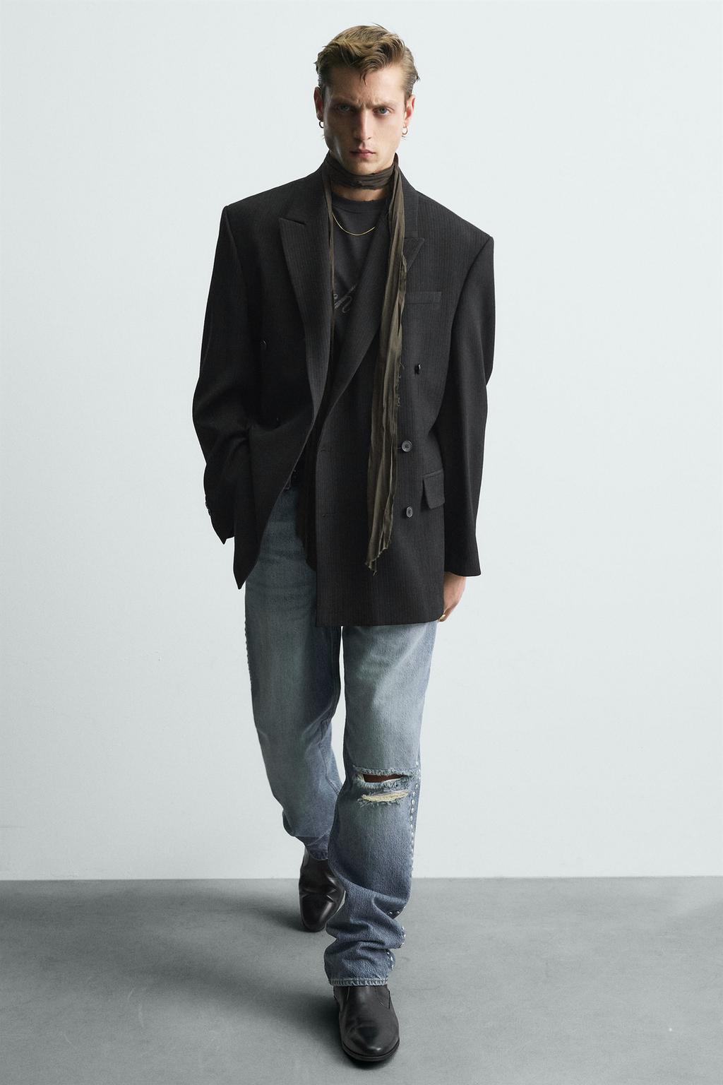 ДВУБОРТНЫЙ КОСТЮМНЫЙ БЛЕЙЗЕР В ТОНКУЮ ПОЛОСКУ LIMITED EDITION